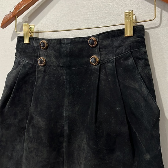 Vintage Black Suede Skirt, size 2 - Picture 2 of 7